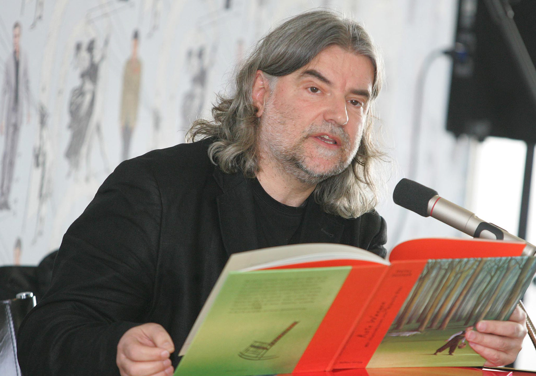 Bay Jaromir’in Maceraları Devam Ediyor