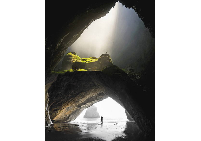 Justin Peters’ın Gerçeküstü Dünyasına Dalış