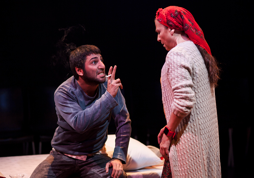 NationalTheatre Salon Sahnesinde