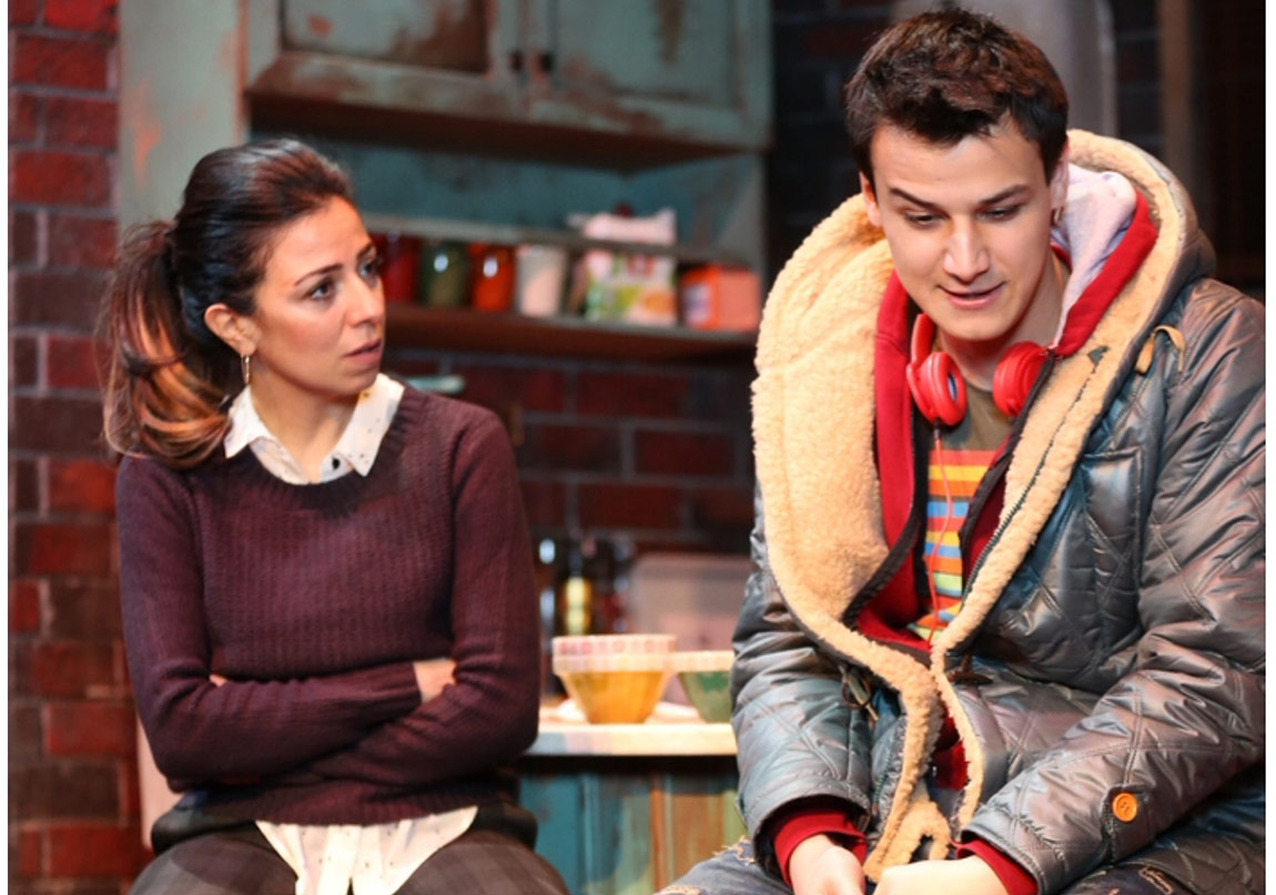 “Pencere” Oyunu Sezonda Yeniden Perde Açıyor
