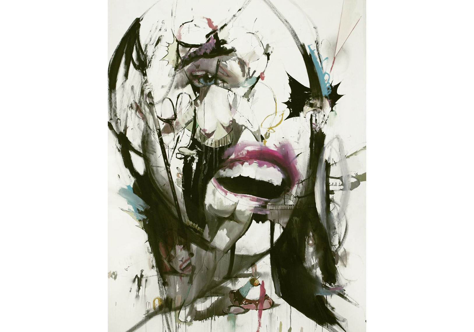 Duvarlar Üzerindeki Etkileyici Kadın Portreleri