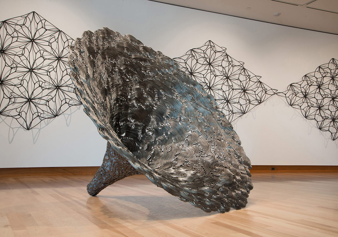 Çiviler Çizgilere Dönüşüyor