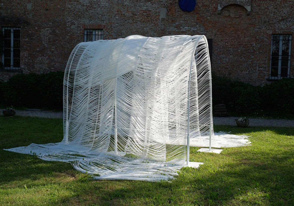 Dev Boyutta Kağıttan Heykeller