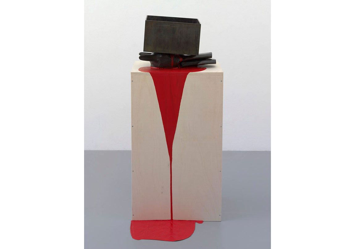 Absürt ve İkonik Bir İmza