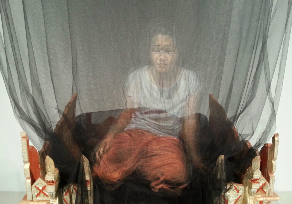 Başka Bir Dünyanın Kapılarını Aralayan Portreler