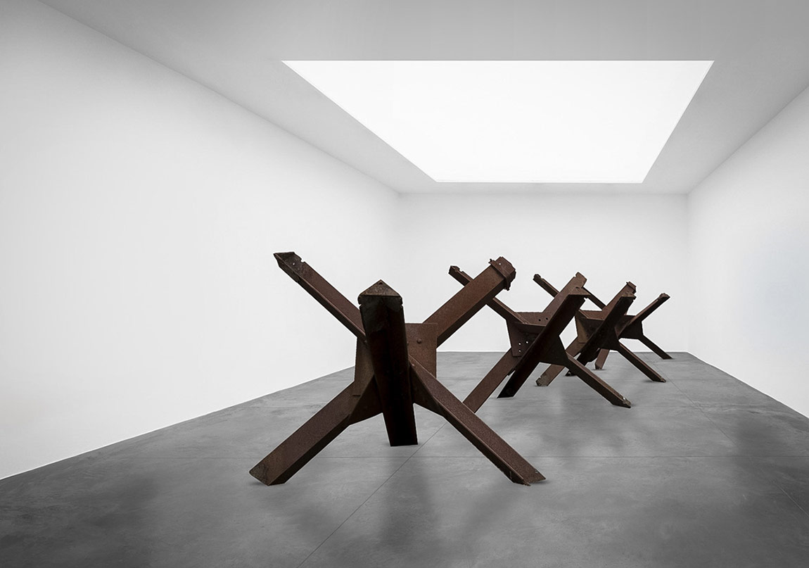 Sürrealizmin Geleneksel Araçlarla Tekrar Yorumu