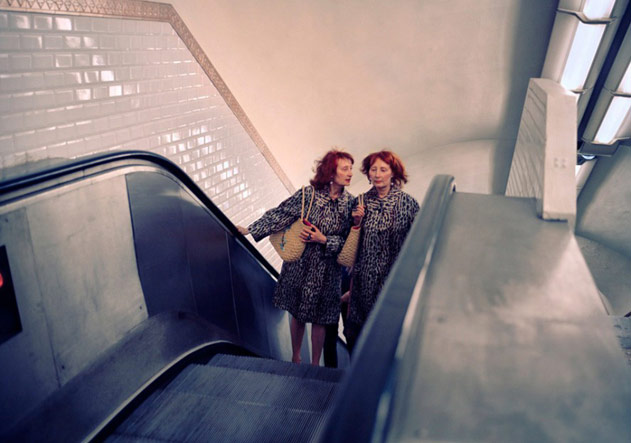 Gerçek mi, Yansıma mı?