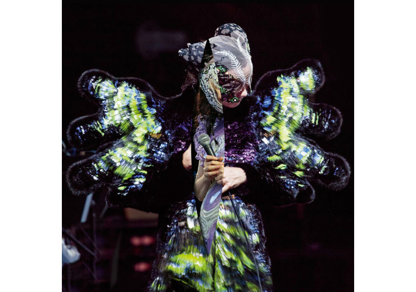 Björk’ten Virtual Reality Şöleni