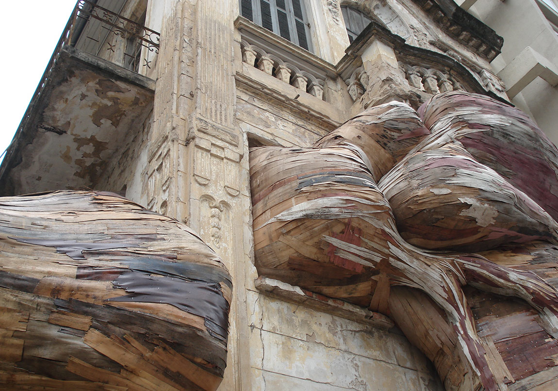 Dev Boyutta Ağaç Enstalasyonları