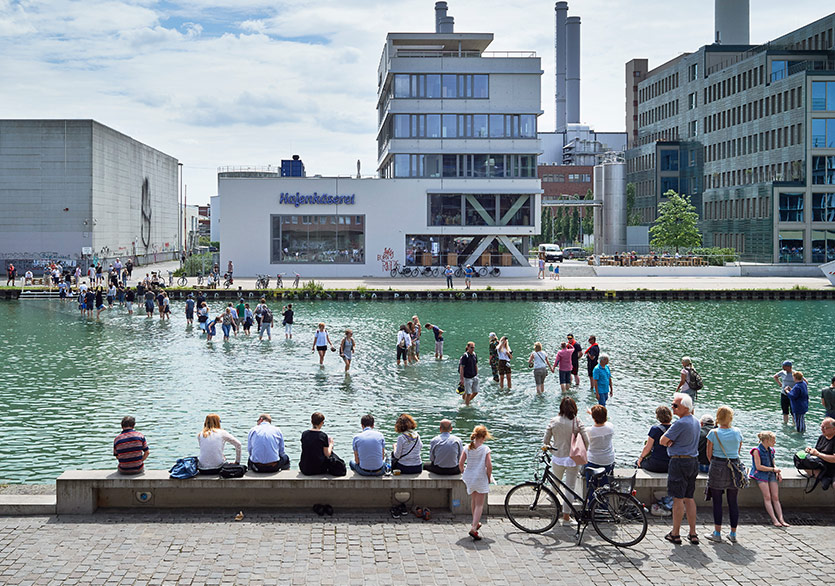 Ayşe Erkmen Münster Heykel Projeleri’nde