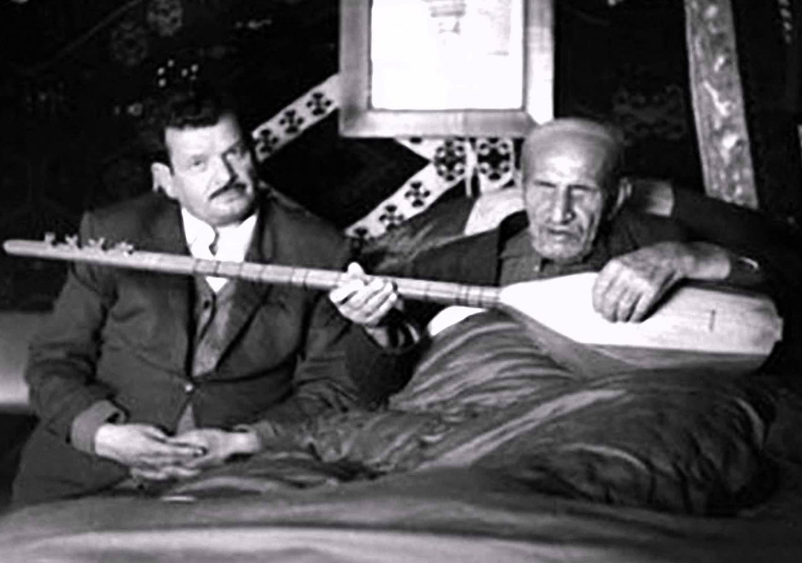 Bugün Aşık Veysel’in Doğum Günü