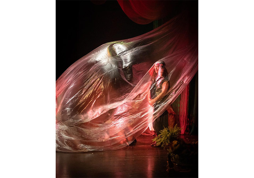 BGST Tiyatro İmzalı “Bahar Noktası Soruşturması” Moda Sahnesi’nde