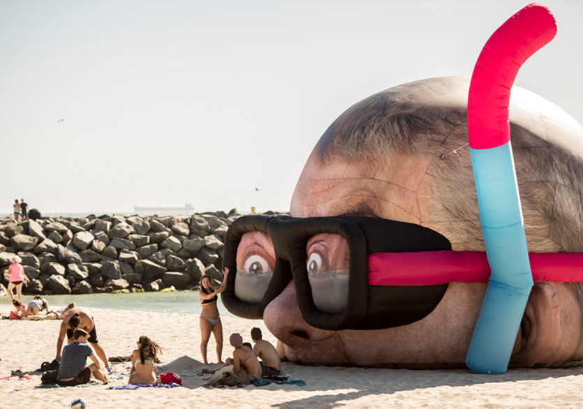 Şnorkelli Damien Hirst 12 Milyon Doları Beklerken