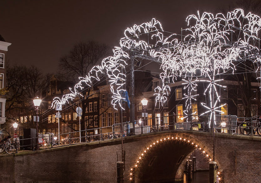 Amsterdam’da Işık Şöleni