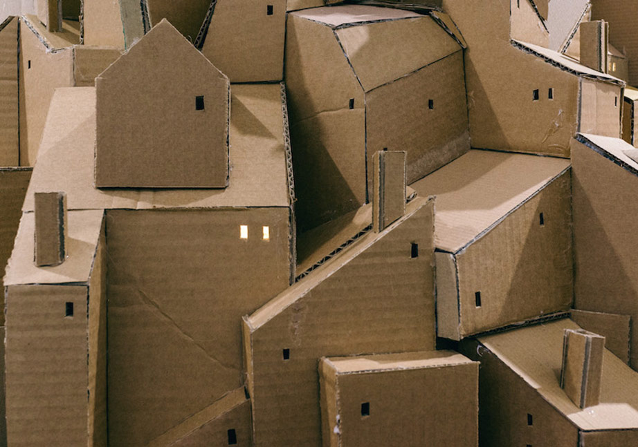 Yüzen Karton Şehirler