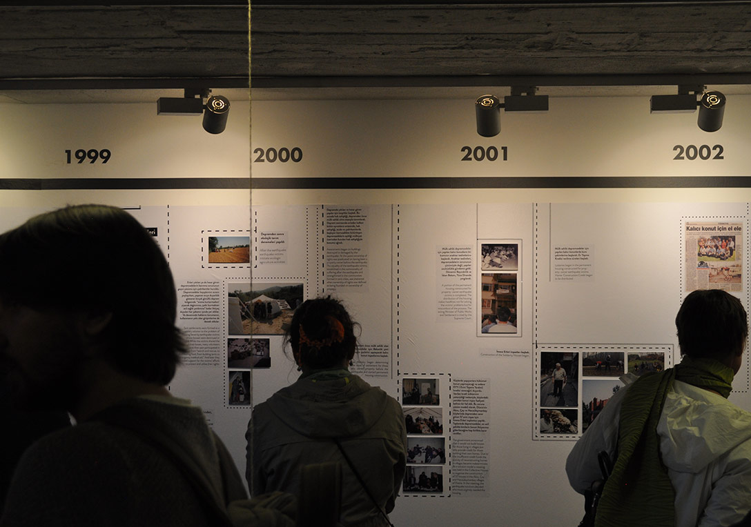 Bu Serginin Adı Da Kendi De Umut