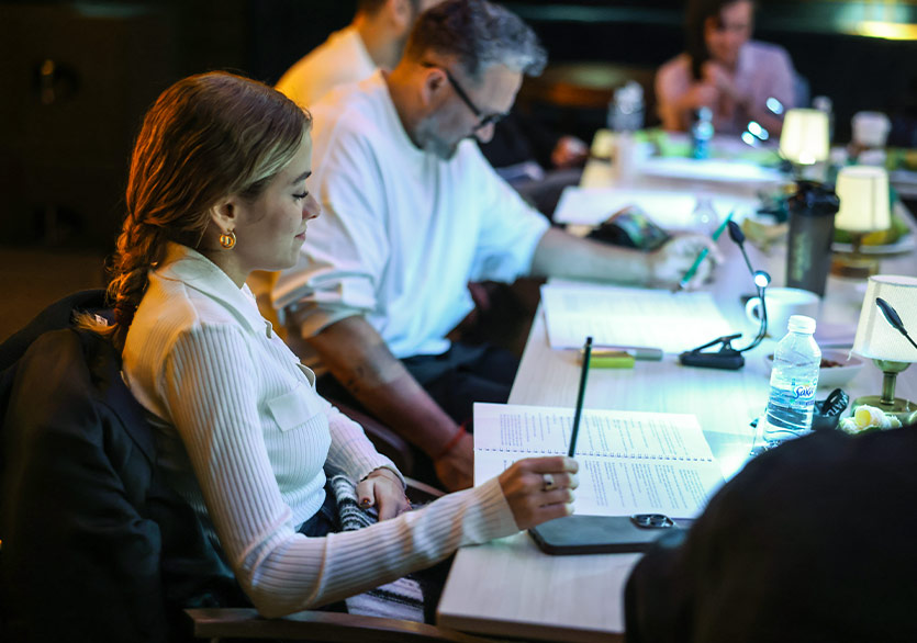 Onur Ünlü “Güneşin Oğlu” ile Tiyatro Sahnesinde