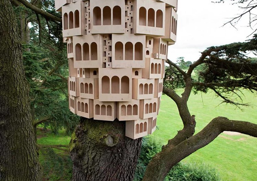 Londra’da Ağaçlara Yerleştirilen Kuş Evleri Artful Living