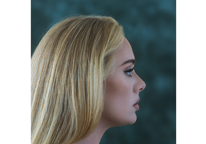 Adele’in Yeni Albümü “30” Yayımlandı