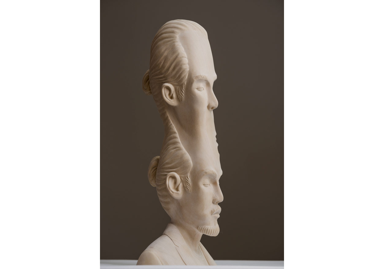 Tedirgin Edici Formlarda Heykeller 