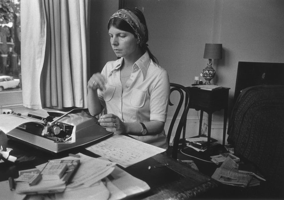 Daktilolar ve Sahipleri: Ünlü Yazarlar İş Üstünde