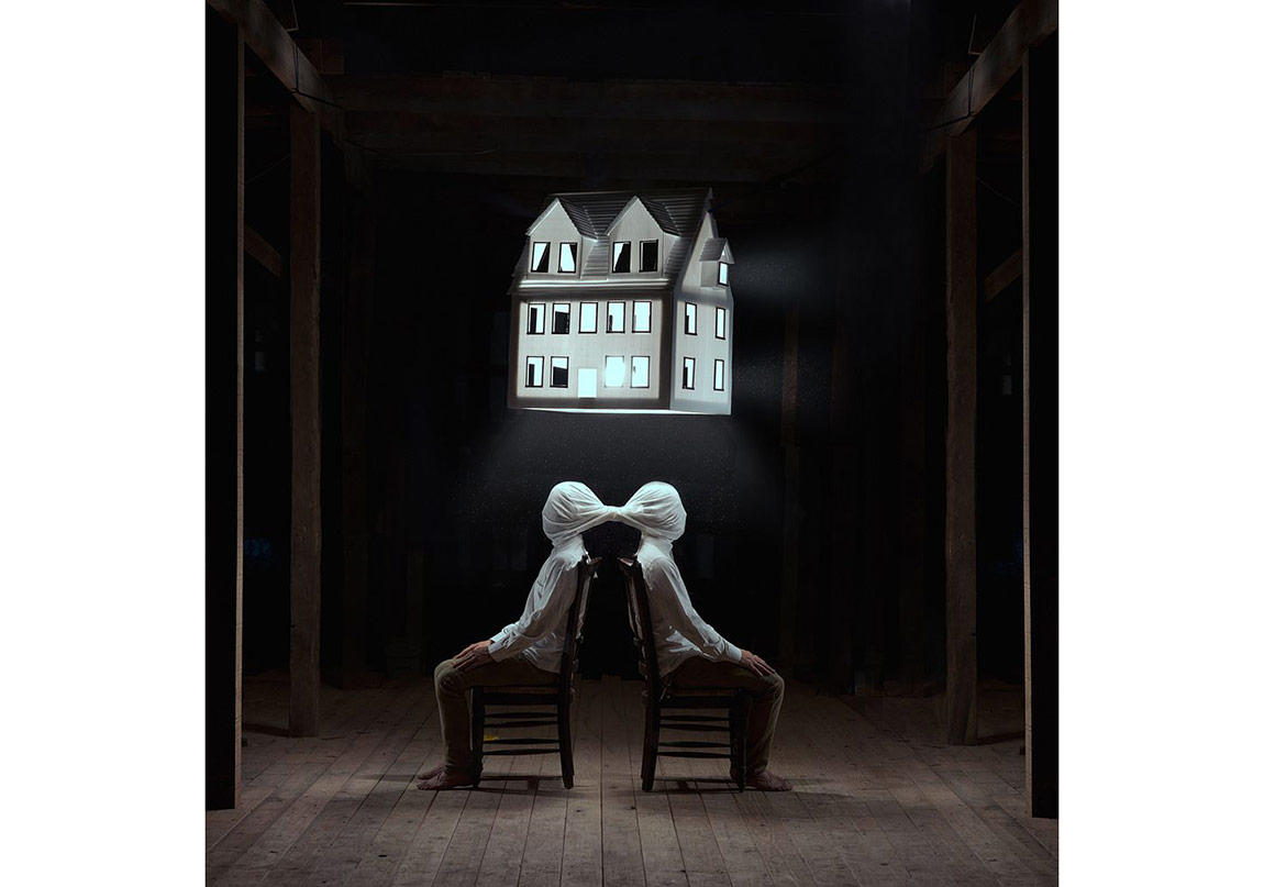 Mücadele Kavramını Çağrıştıran Kontrast