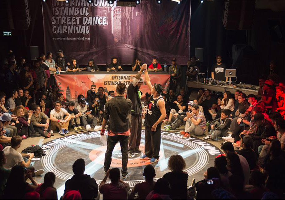 Dansçılar Zorlu PSM’de Buluşuyor
