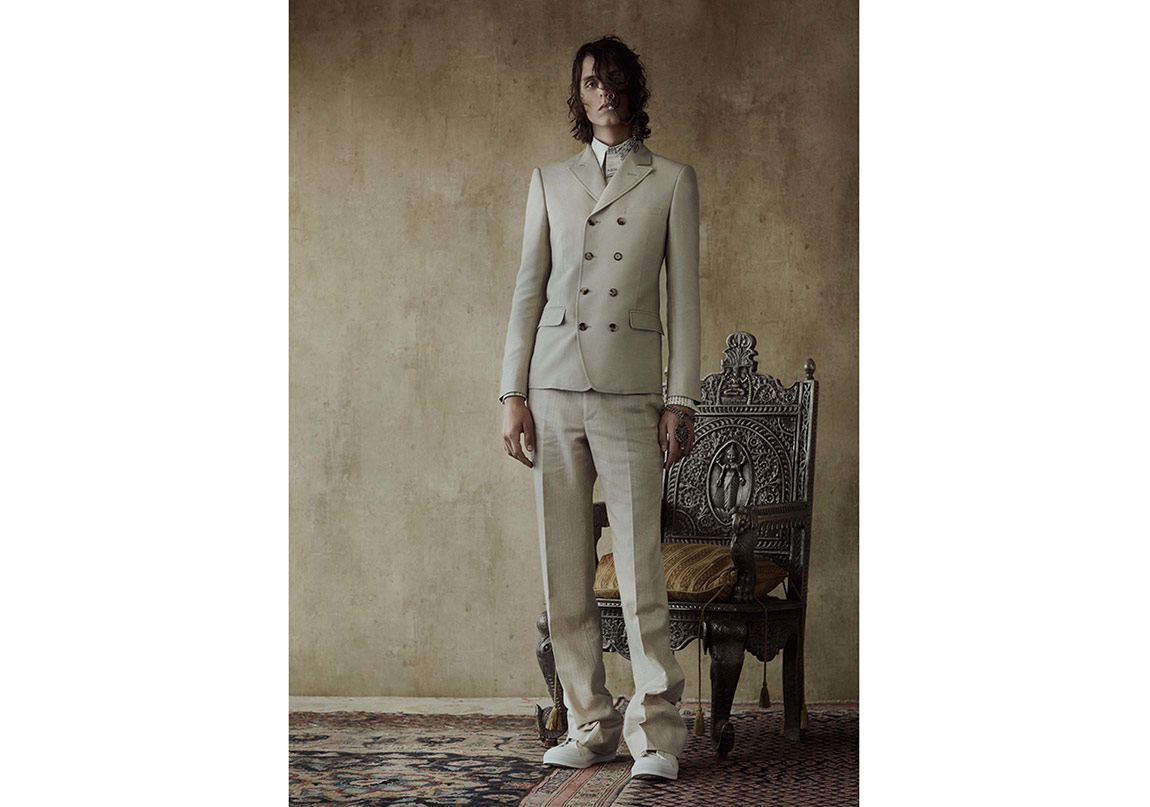Alexander McQueen: 1960 vs 2017