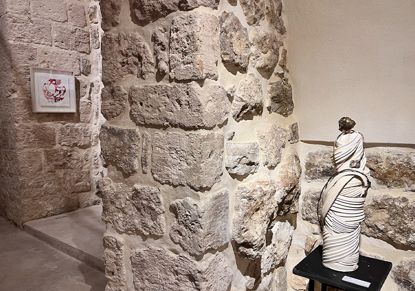 Galeri / Miz, “Eşik” Sergisiyle Mardin Meyman Sanatevi’nde