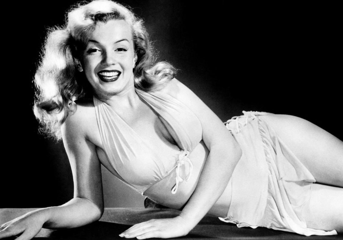 Marilyn Monroe’nun Elbisesi Rekor Fiyata Satıldı