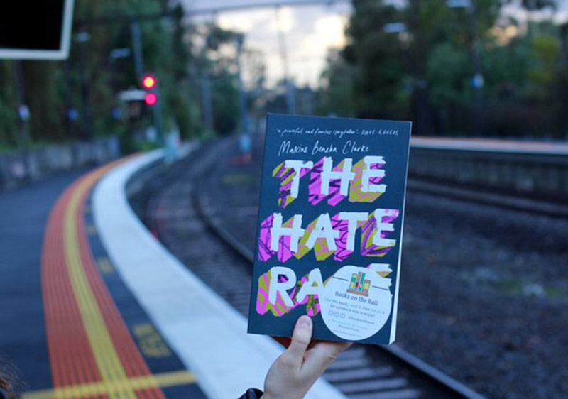 Toplu Taşımalarda Kitap Takası