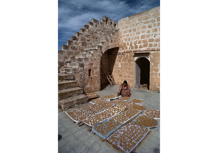 “Ara Güler’in Renkli Anadolu’su” Sergisi Rodos Modern Sanat Müzesi’nde