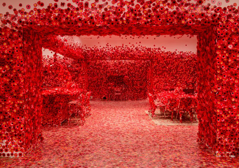 Yayoi Kusama’nın Kırmızı Virüsleri