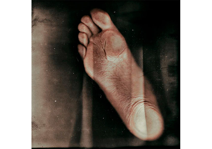 Nazlı Tuhera Moral’ın İlk Kişisel Sergisi “Hiç Kimse, Hiçbir Yerde” NOKS Art Space’de