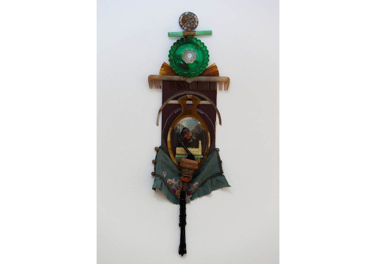 Cadıların Gizemli Hikayesinden Etkilenen Sergi