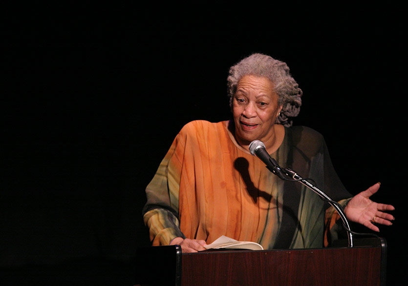 Toni Morrison’ın Son Kitabı “Tanrı Çocuğu Korusun” Raflarda