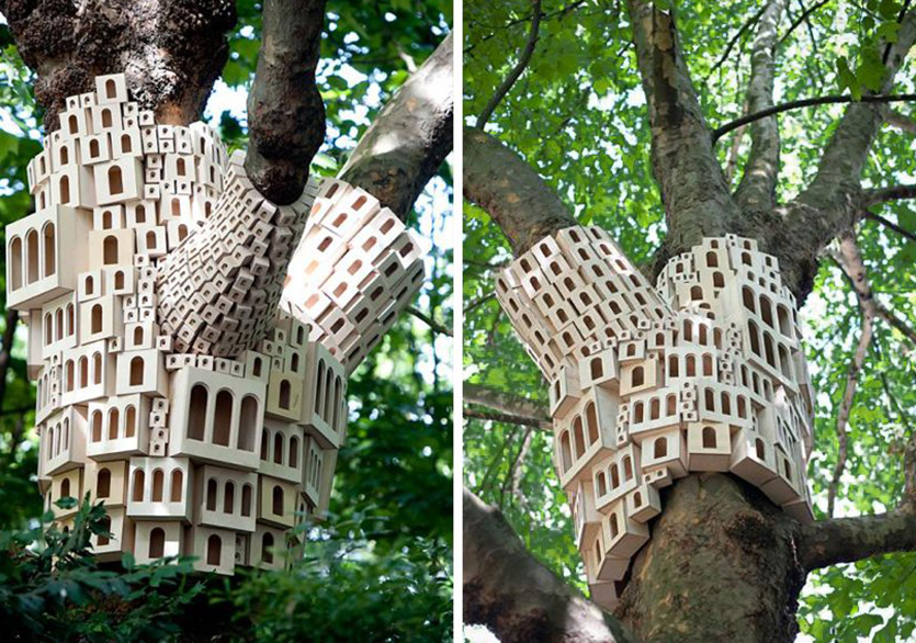 Londra’da Ağaçlara Yerleştirilen Kuş Evleri