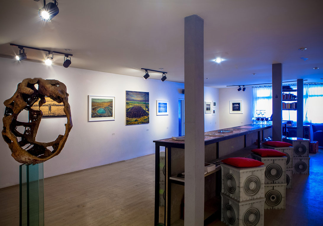 Antidot Art Loft ve İlk Sergi: ONE/BİR