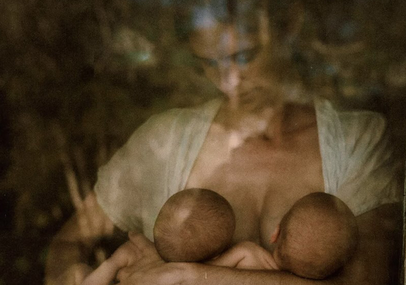 Lisa Sorgini Karantinada Anne ve Çocukları Fotoğrafladı