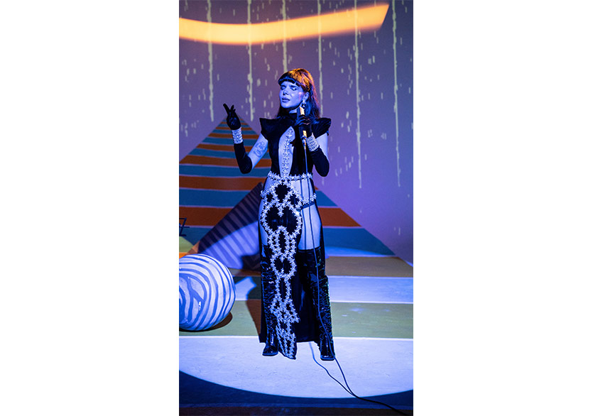 Gaye Su Akyol’dan 2 Yeni EP: “Elektro Sayfiye Havası” ve “Feza Musiki Cemiyeti”