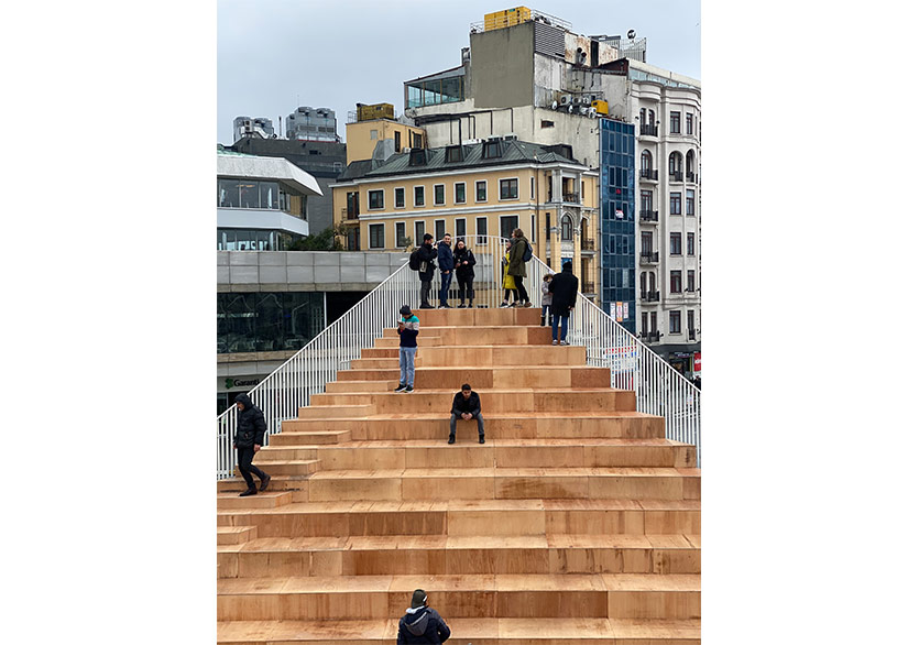 Taksim Meydanı’na Kavuşma Durağı