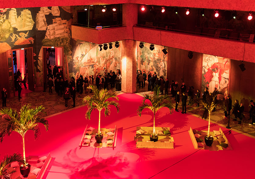 Le Palais de la Porte Dorée’de Christian Louboutin Sergisi