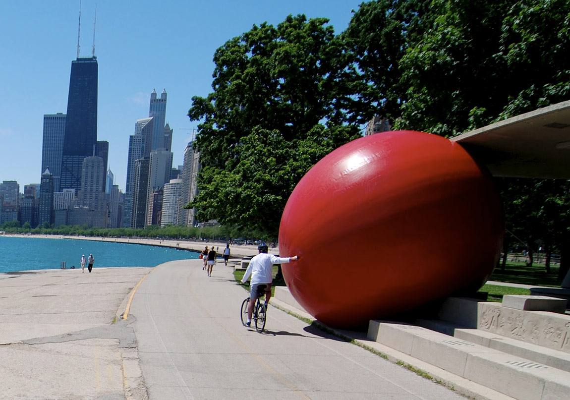 Kırmızı Bir Topun Maceraları