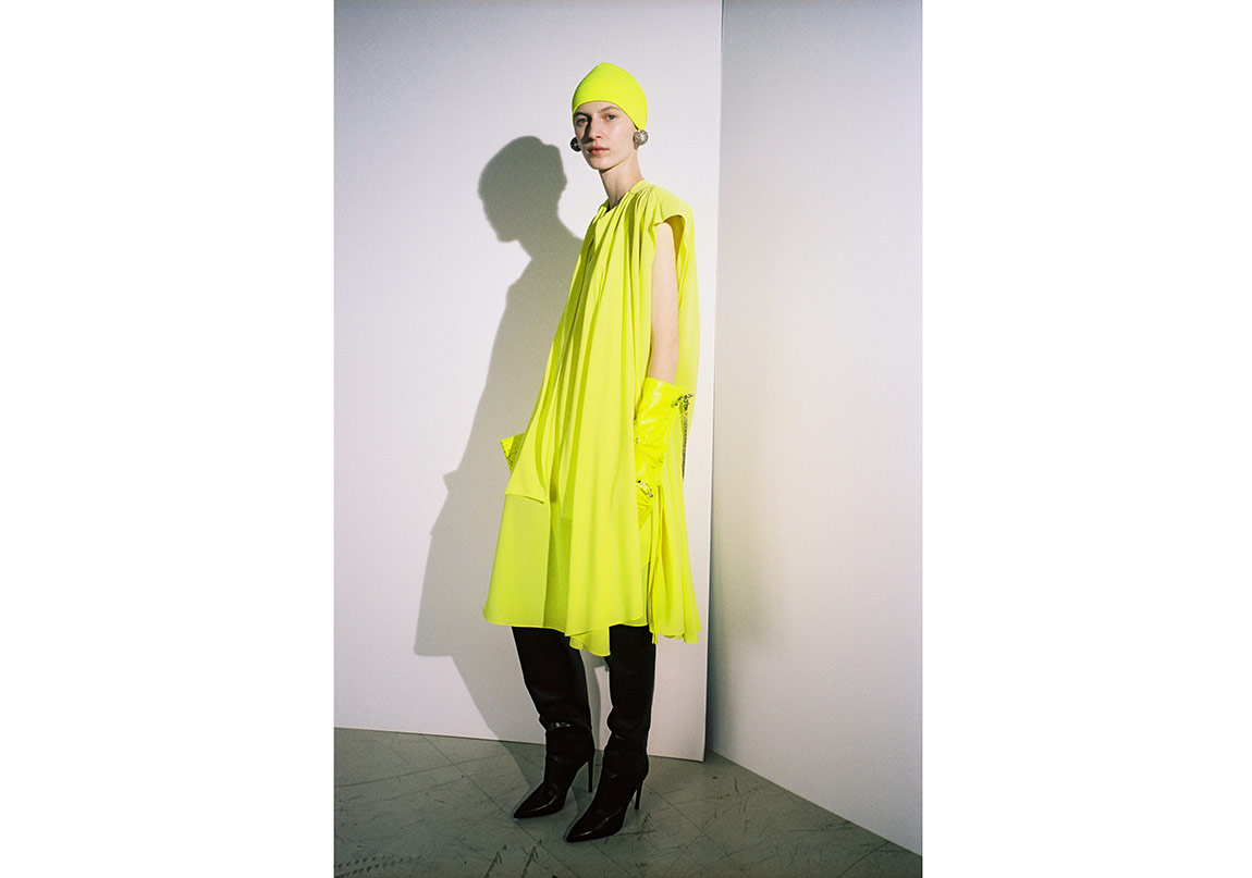 Balenciaga Pre-Fall Koleksiyonunu Tanıttı