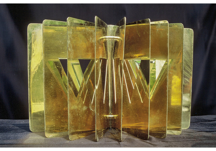 Handan Börüteçene’nin “Üç İç Denizin Ülkesi” Sergisi Salt Beyoğlu’nda