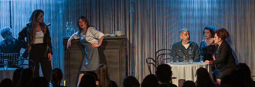 Dada’nın Kalbinde Dört Kadın: “Kanlı Kabare”