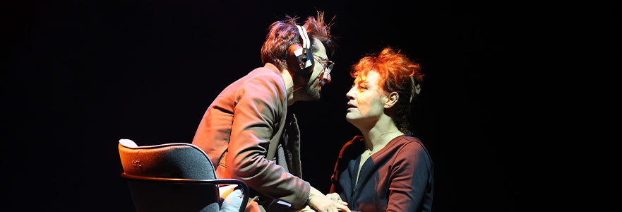 Hafızanın Ritmi, Unutmanın Sessizliği: “Elma Labrador Çimen”