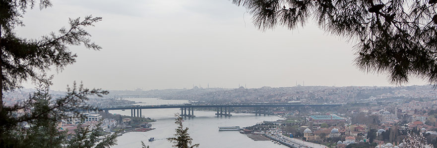 Haliç, Kıvrılarak Uzanıyor Boğaz’a...