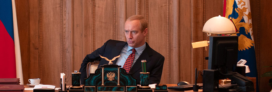 Perdenin Arkasında Kalan Gerçekler: “The Wizard of the Kremlin”